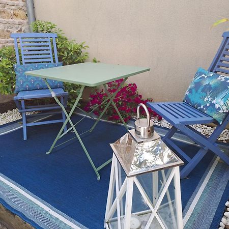 F1 Proche Des Thermes Vichy Bilik gambar